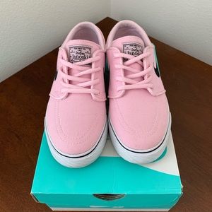 Nike Shoes - Stefan Janoski Nike Shoes - Stefan Janoski